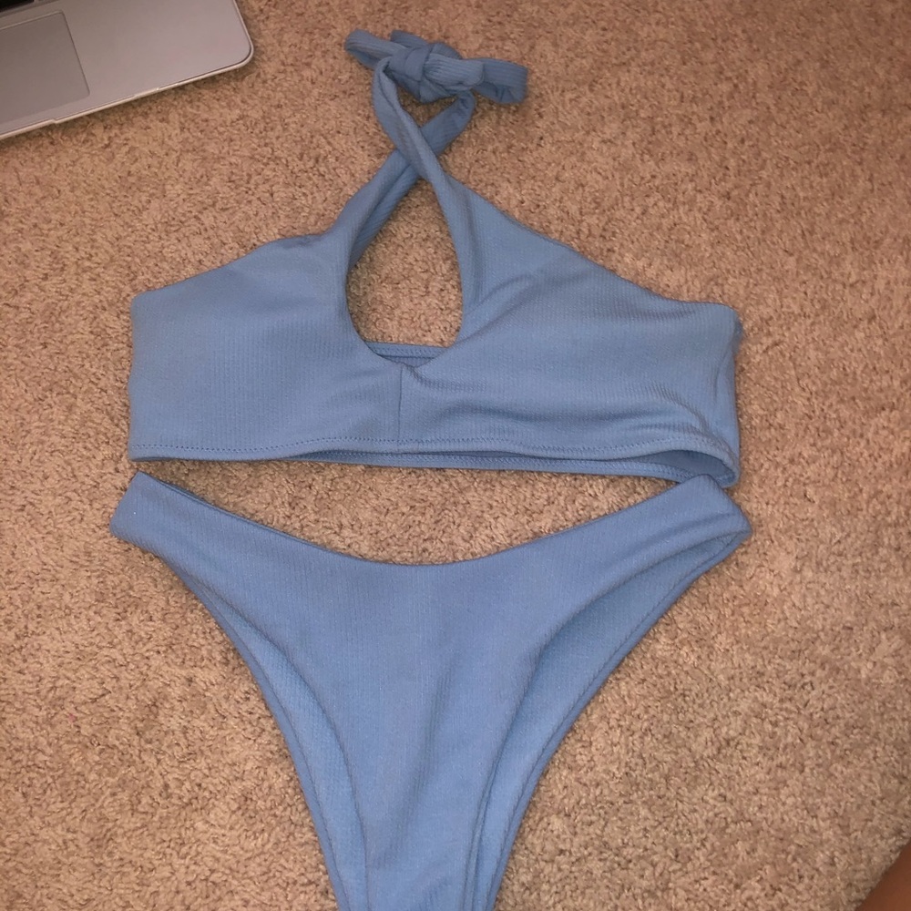 Super cute bikini!!